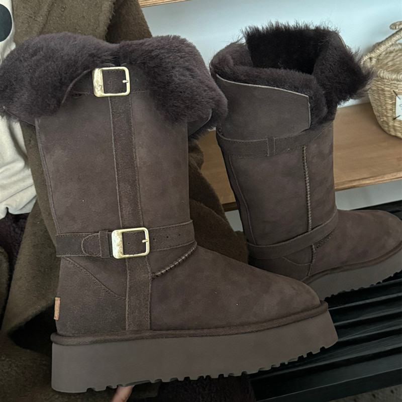 두꺼운 퍼 일체형 스노우 부츠 여성 겨울 보온 신상 스노우 부츠입니다