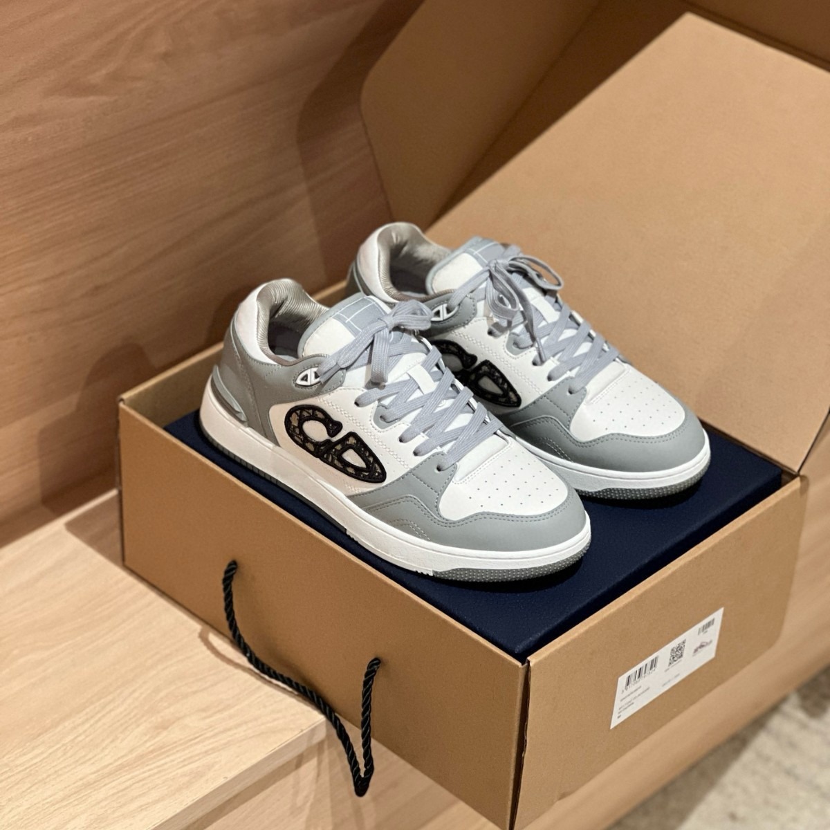 b57 레터링 스니커즈 남녀 커플 스타일 질의 가죽 슈즈 팬더 슈즈