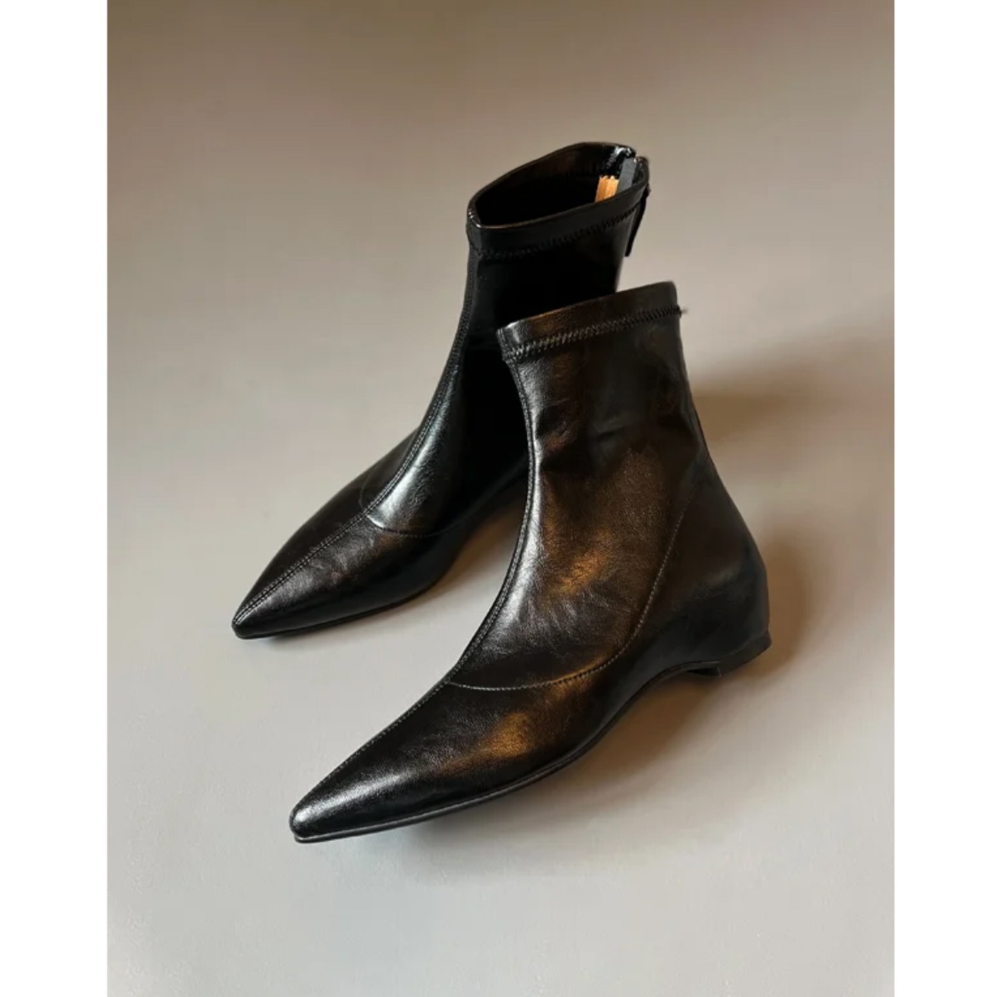 양가죽 프렌치 코 키높이 슬림부츠 여성 2025 와이드 앵글 부츠 진짜 가죽 웨지힐 첼시 부츠