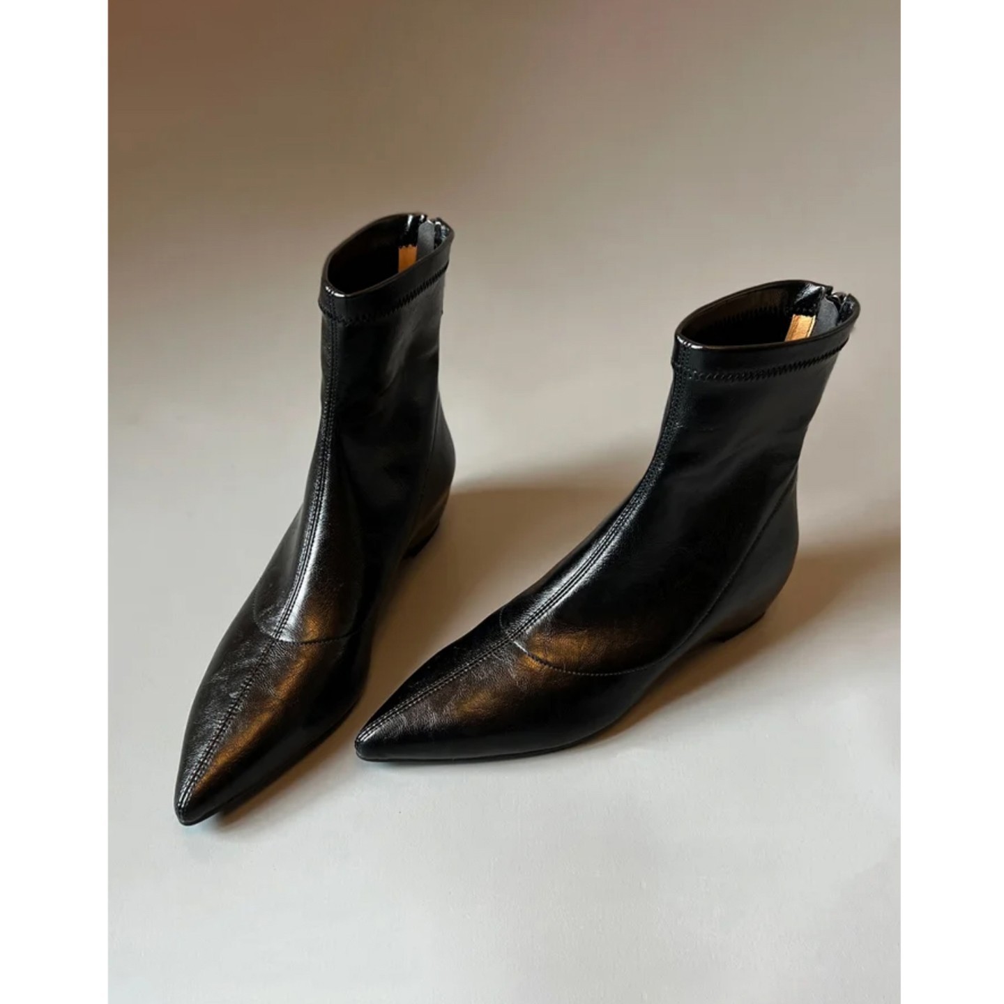 양가죽 프렌치 코 키높이 슬림부츠 여성 2025 와이드 앵글 부츠 진짜 가죽 웨지힐 첼시 부츠