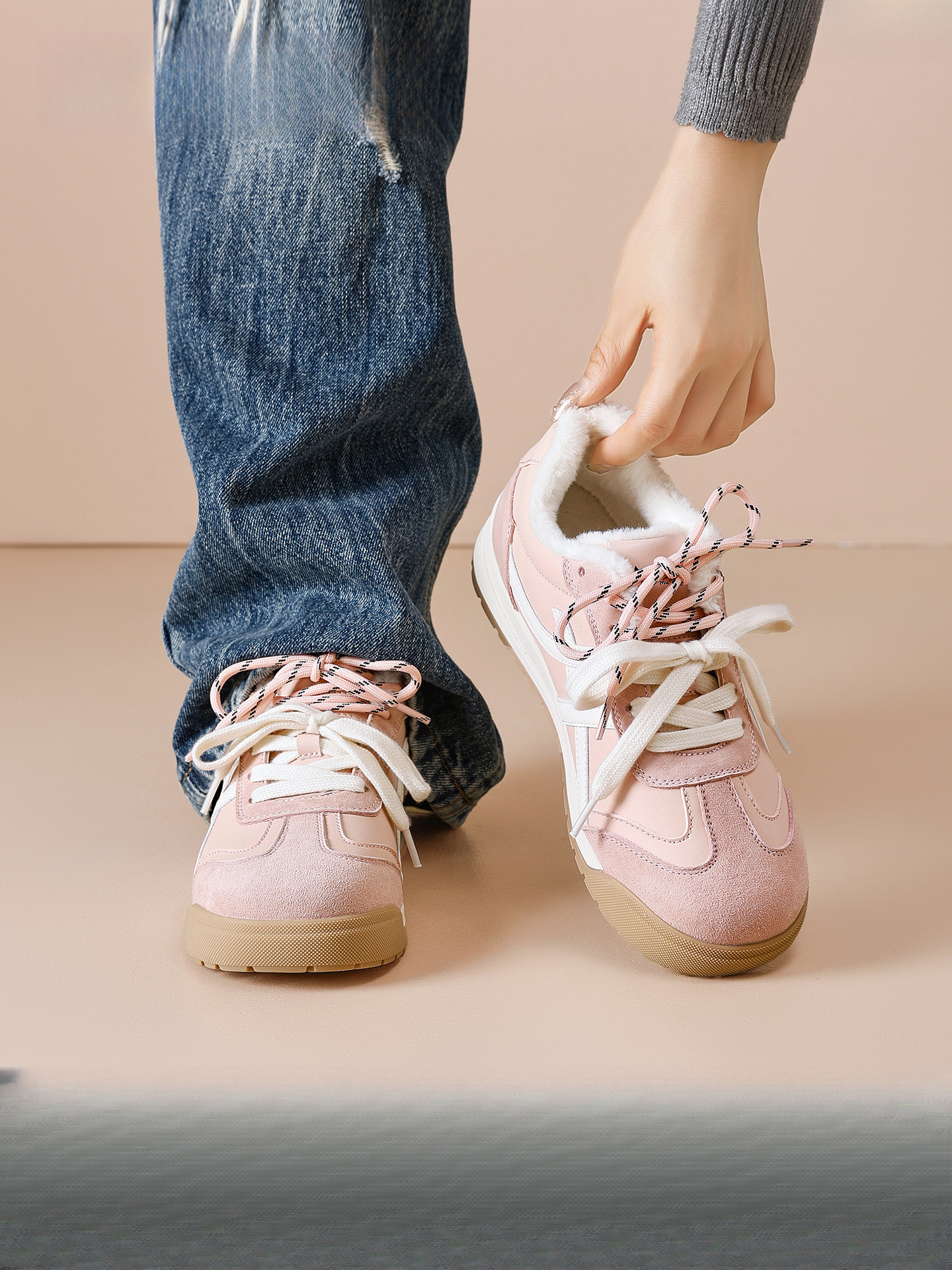 德训鞋 女 2025 新款 爆秋 冬 加绒 棉鞋 雪地靴 厚底 板鞋 运动鞋子