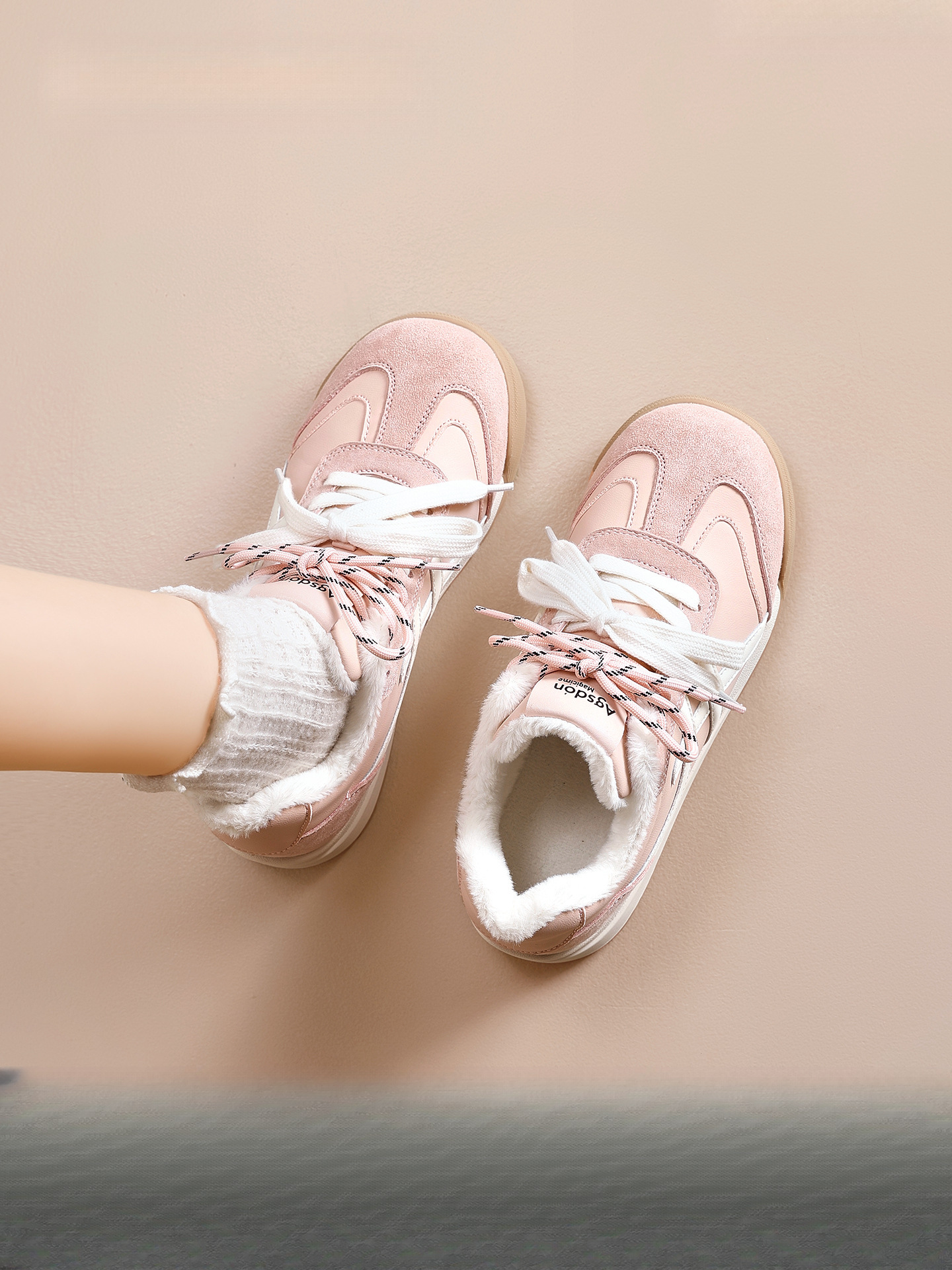 德训鞋 女 2025 新款 爆秋 冬 加绒 棉鞋 雪地靴 厚底 板鞋 运动鞋子