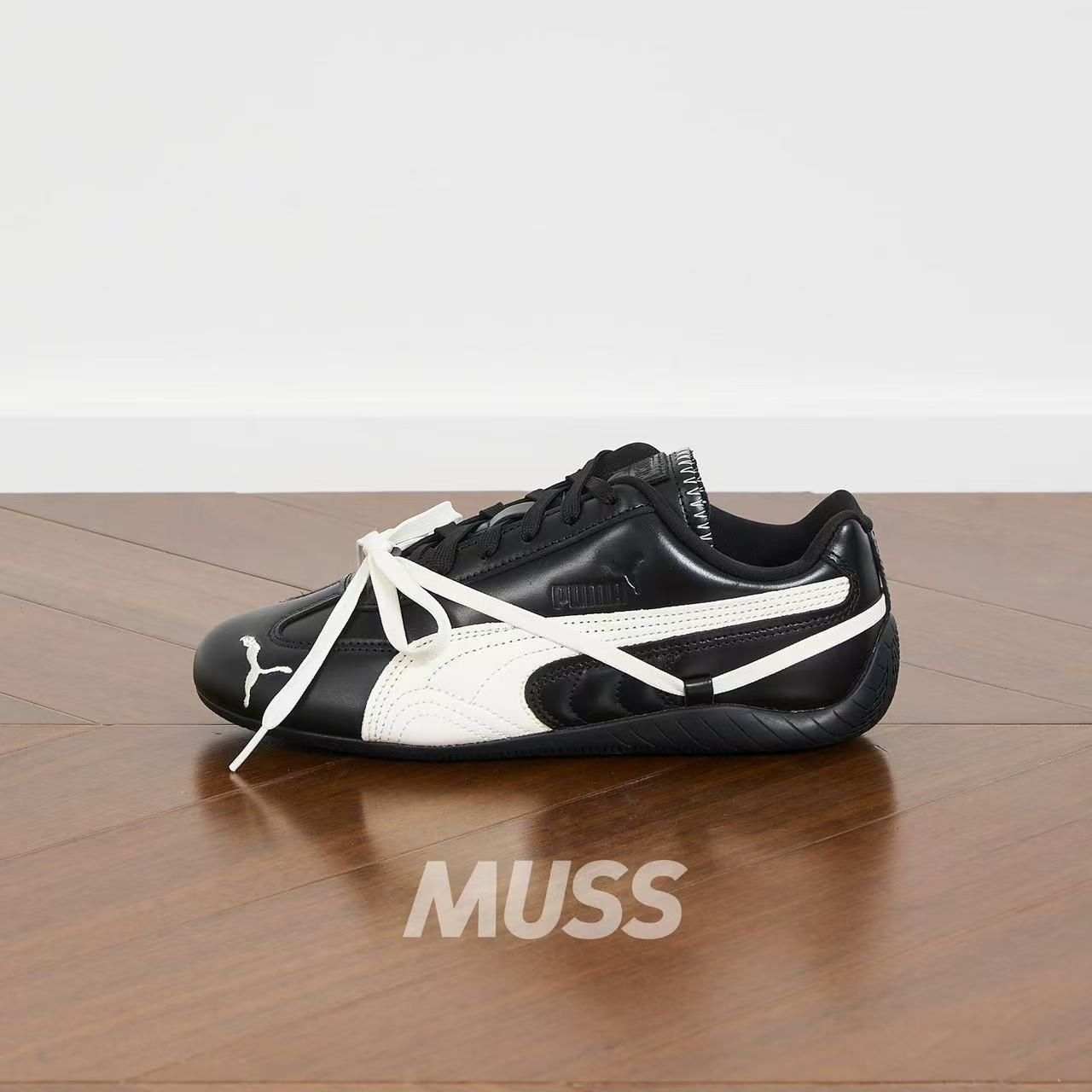 로즈 박채영 같은 스피드카 얇은 창 레이싱 애비뉴 실버 t 토 남녀 스포츠 캐주얼 단화입니다