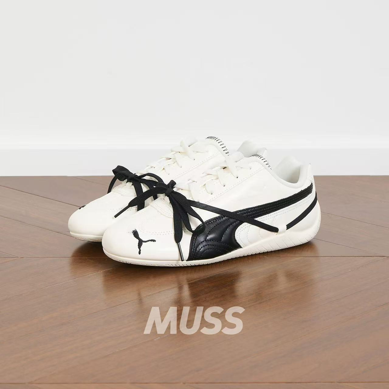 로즈 박채영 같은 스피드카 얇은 창 레이싱 애비뉴 실버 t 토 남녀 스포츠 캐주얼 단화입니다