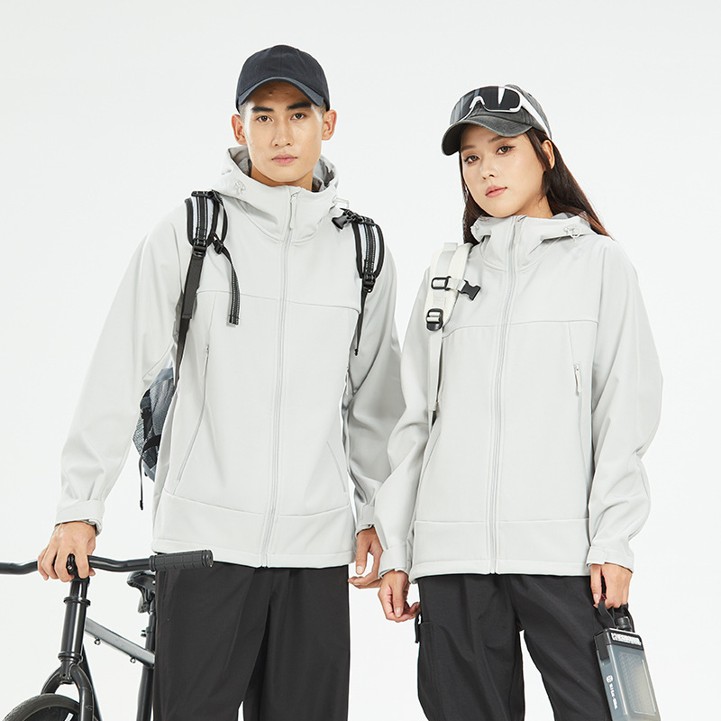 여자는 보모를 덧씌운 부드러운 바람막이 코트남자는 야외 도보 보온 방수 등산복