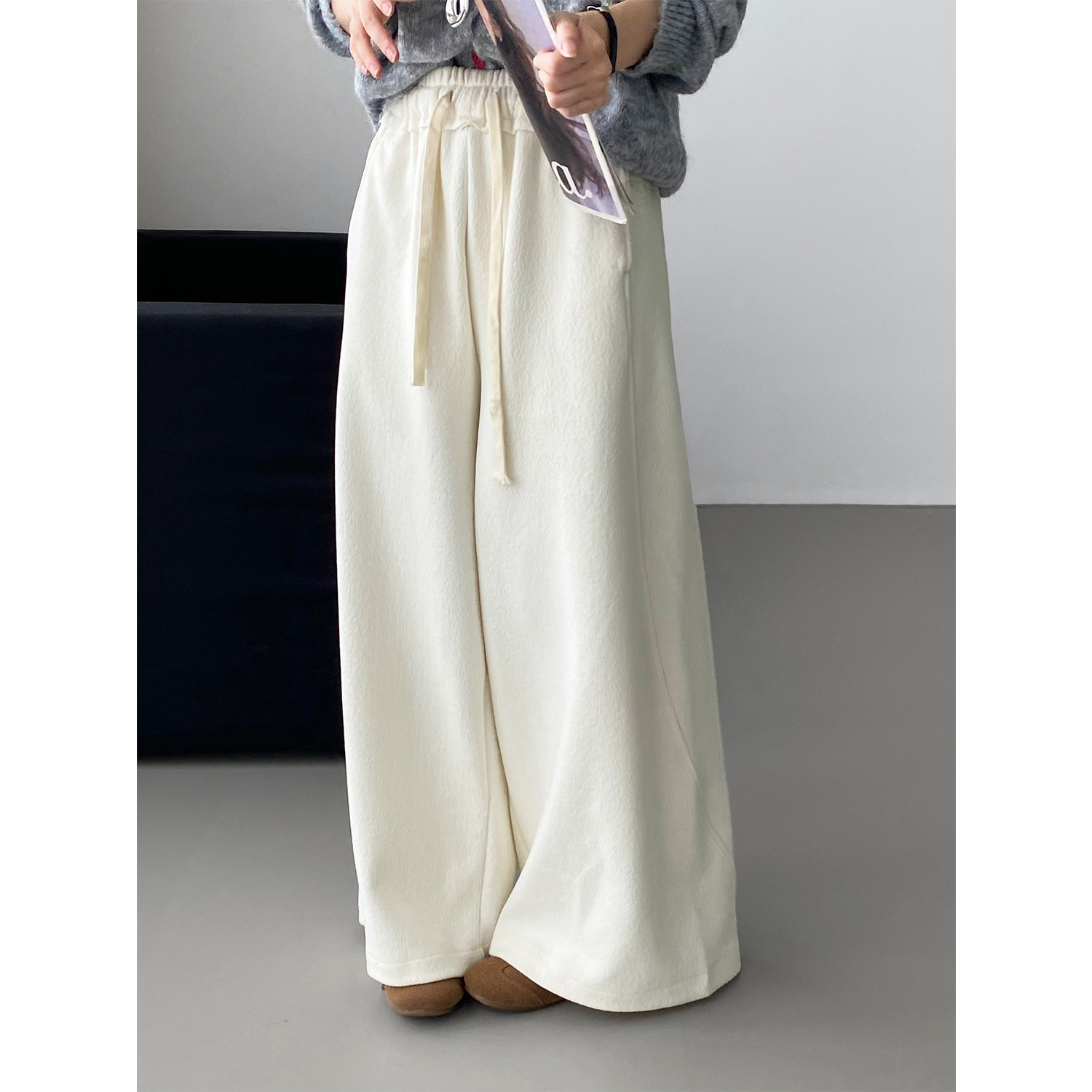 수건 팬츠 나른한 울과 잘 어울리는 슬랙스 팬츠