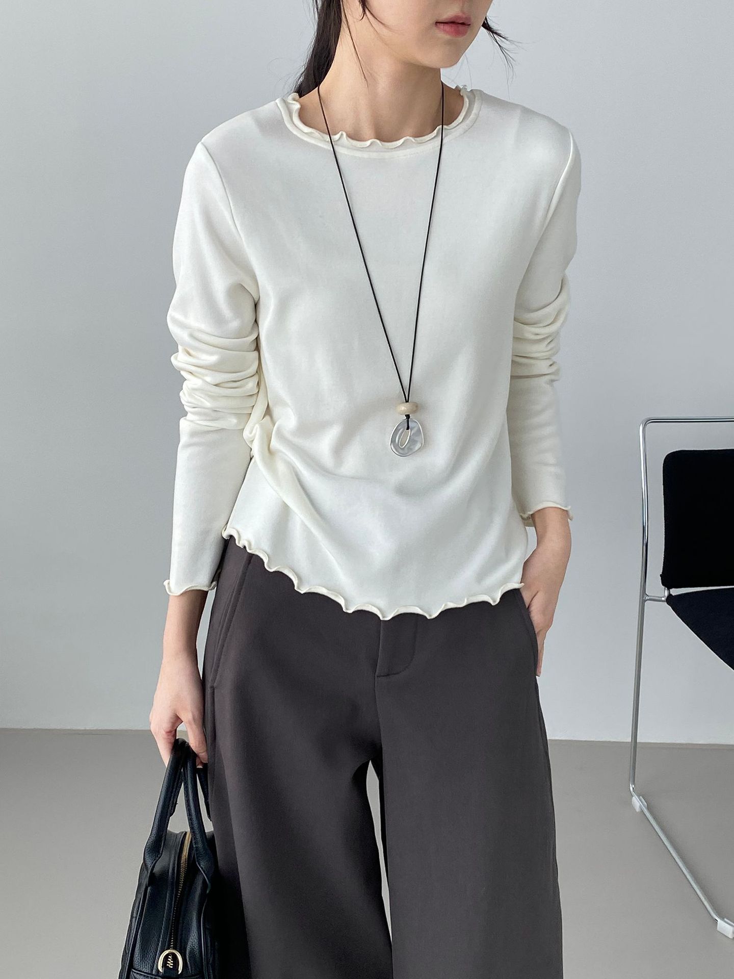 따뜻하고 심플한 목이버섯 기모 이너 여성 스판 쫀득쫀득한 니트 이너