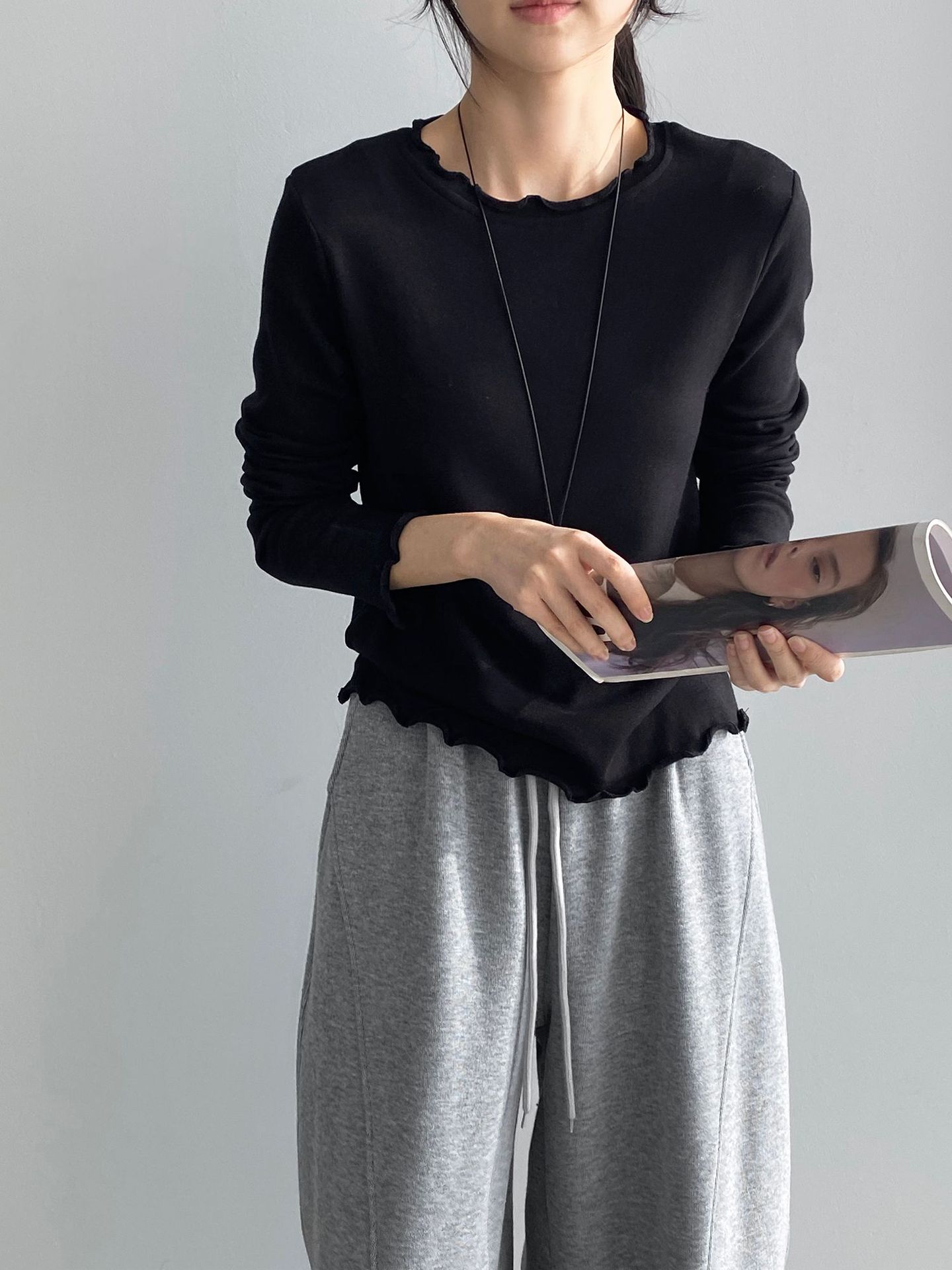 따뜻하고 심플한 목이버섯 기모 이너 여성 스판 쫀득쫀득한 니트 이너