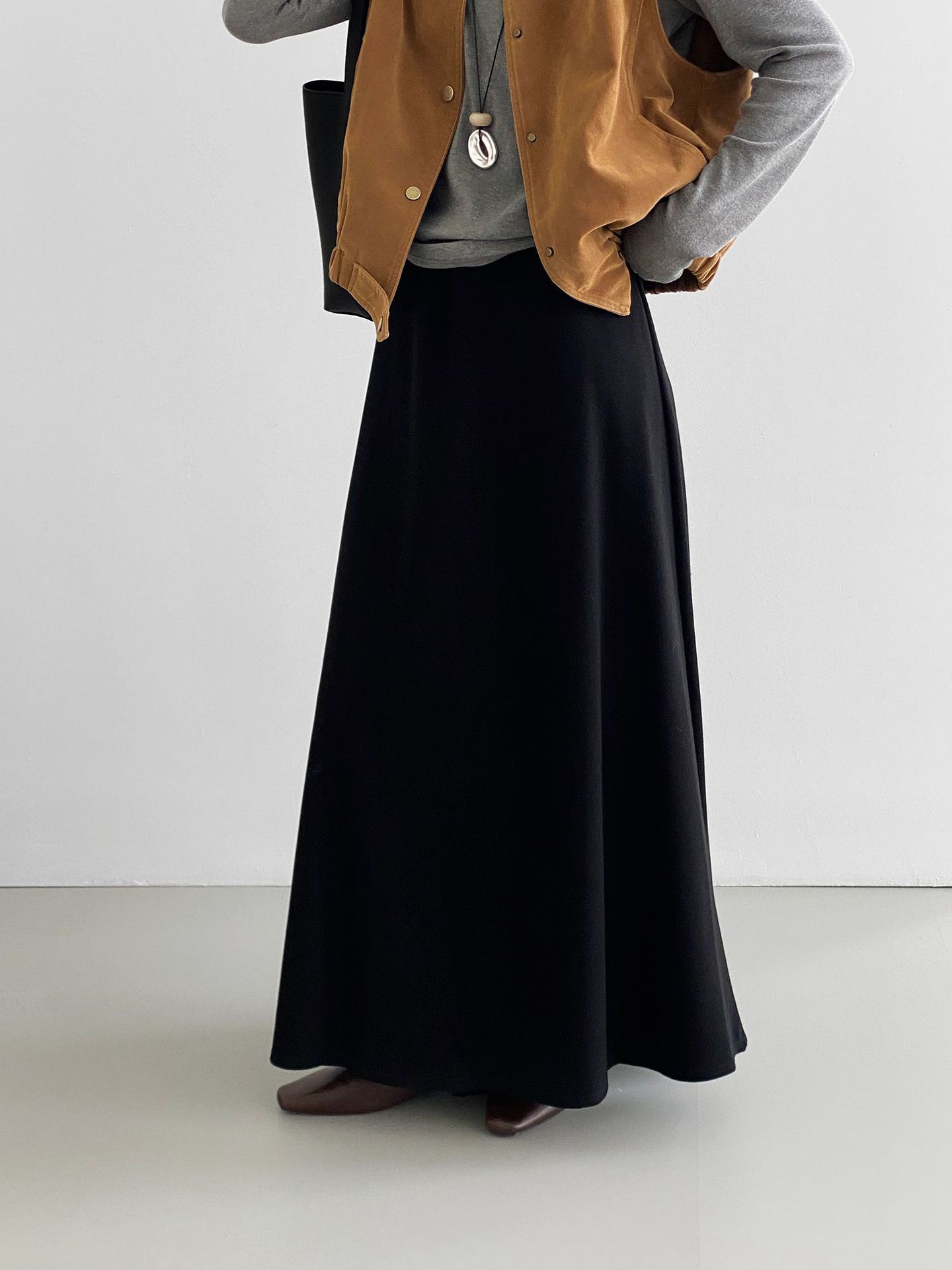 기모지 슬림 스커트 순수한 컬러의 시크한 스커트, 여자는 날씬해 보이는 a 라인 스커트