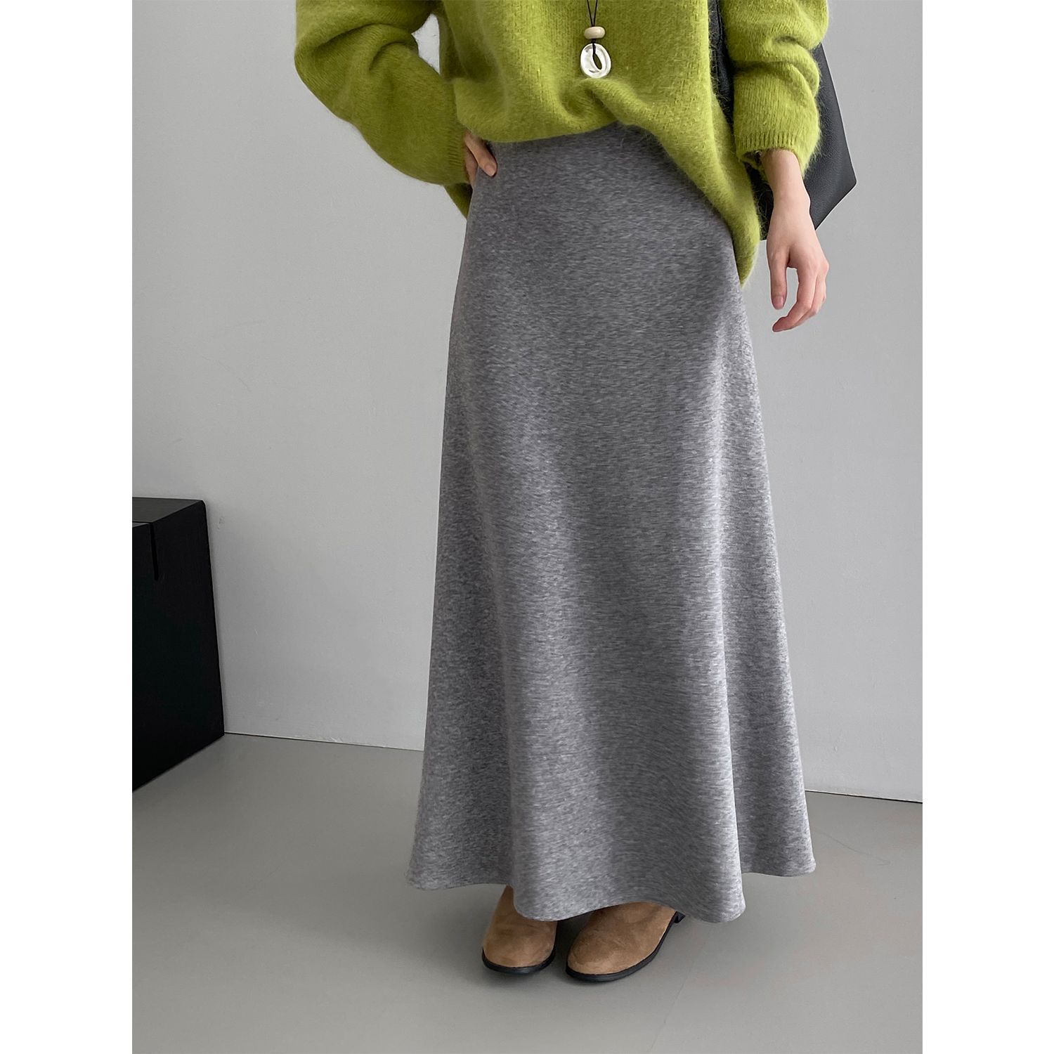 기모지 슬림 스커트 순수한 컬러의 시크한 스커트, 여자는 날씬해 보이는 a 라인 스커트