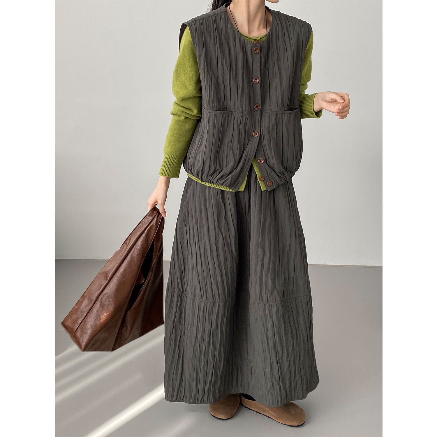 데일 플로랄 세트 라운드넥 누빔 베스트 코트면 날씬해 보이는 스커트 투피스