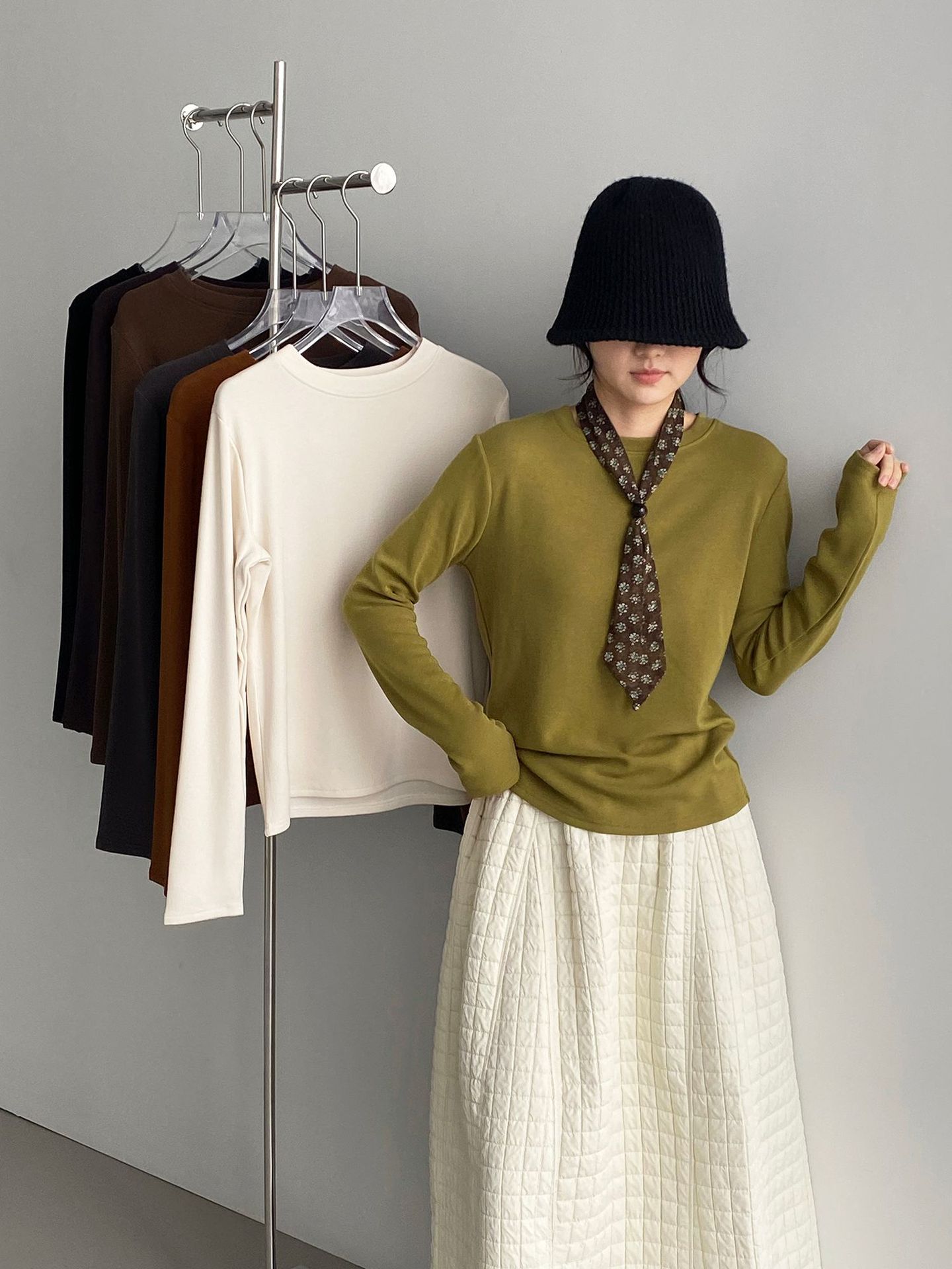 단색 라운드넥에 두툼한 한색 이너 여성의 가을 겨울 이너 레이어드 탑