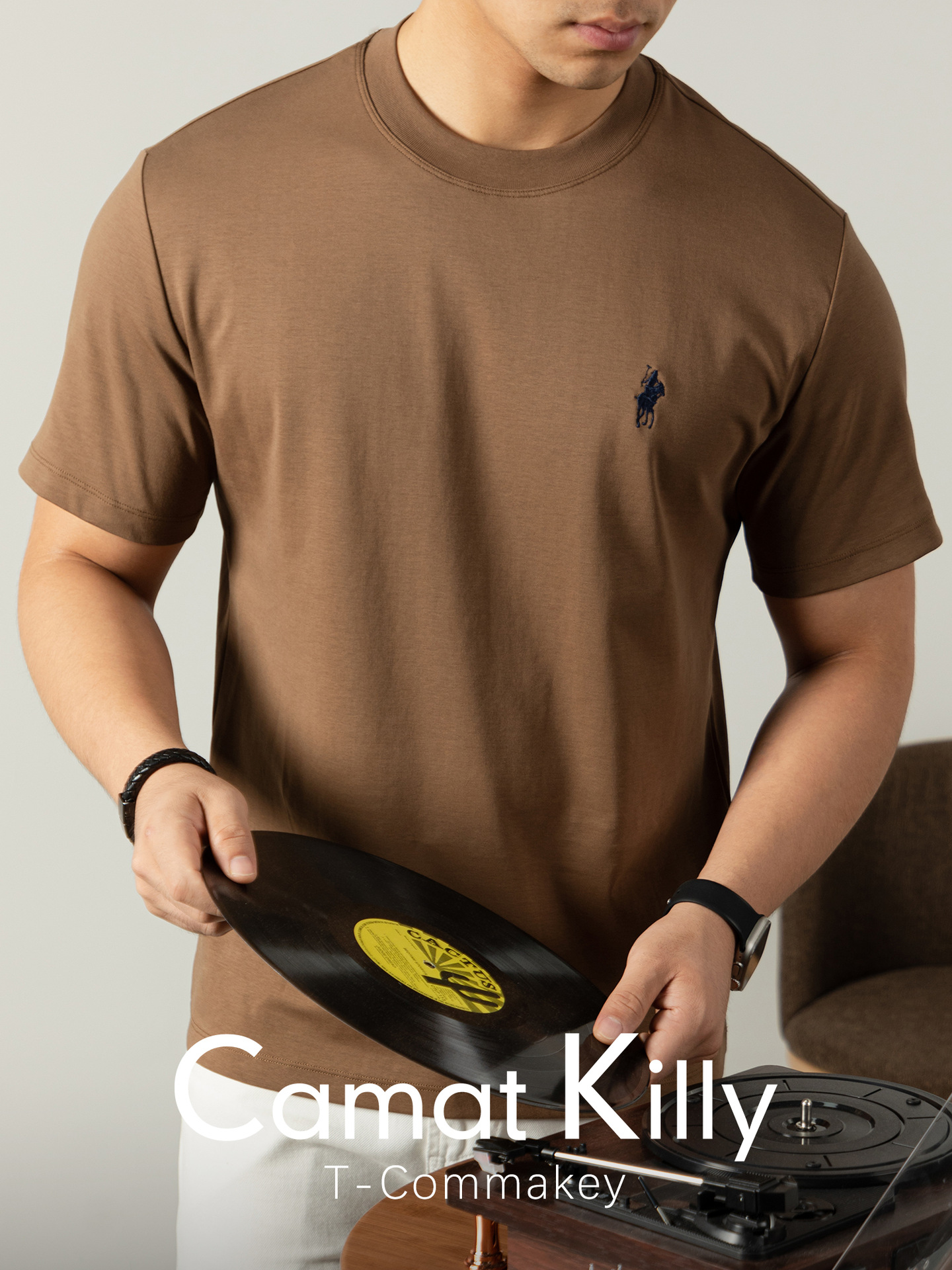 하이엔드 리퀴드 암모니아 실켓 남성 반팔 티셔츠 서머 라운드 칼라 올드 챈 자수 탑 남자