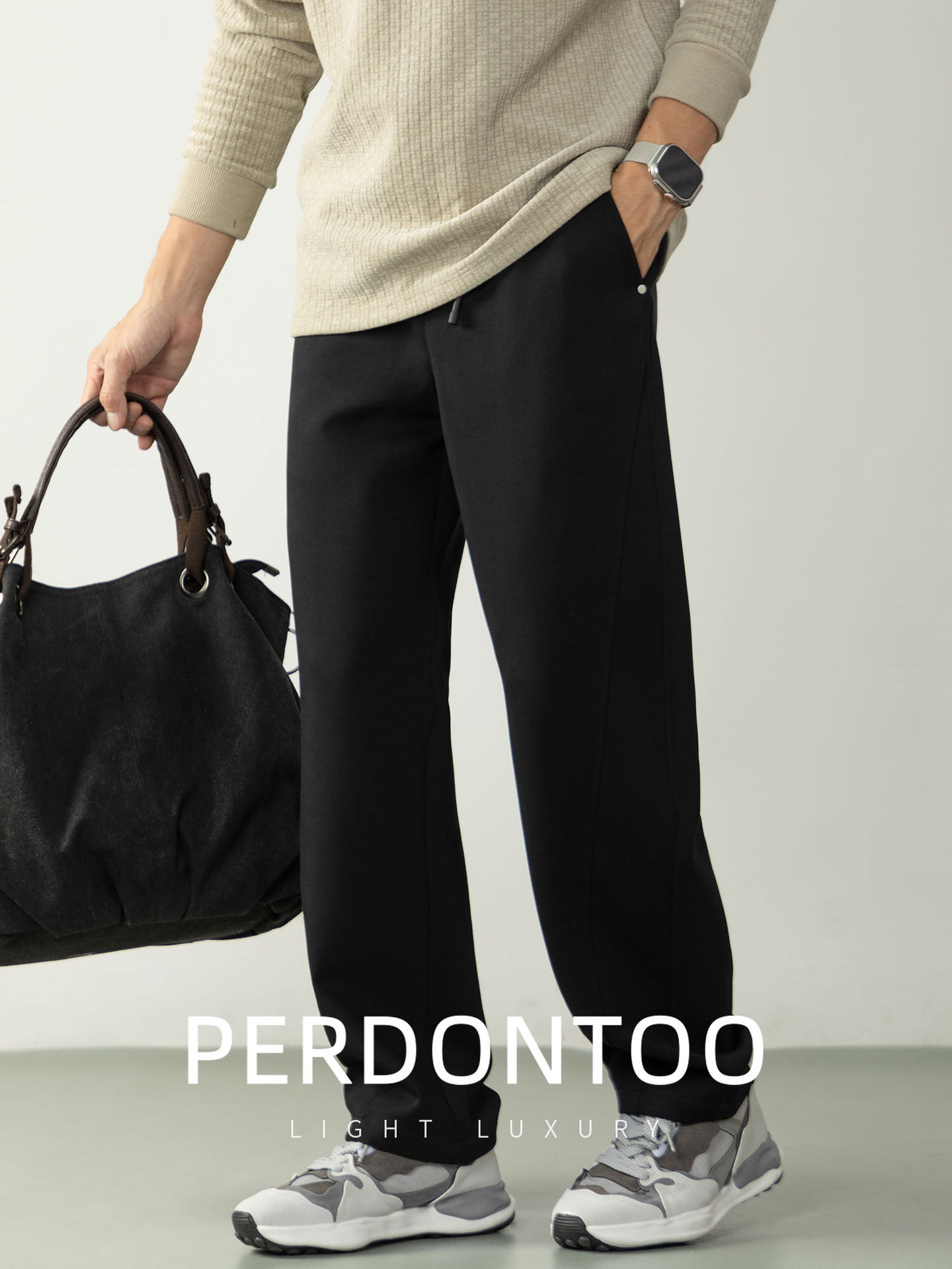 320g 무게감의 도톰한 니트 캐주얼 남성용 가을 겨울 편안한 착 떨어지는 트레이닝 팬츠입니다