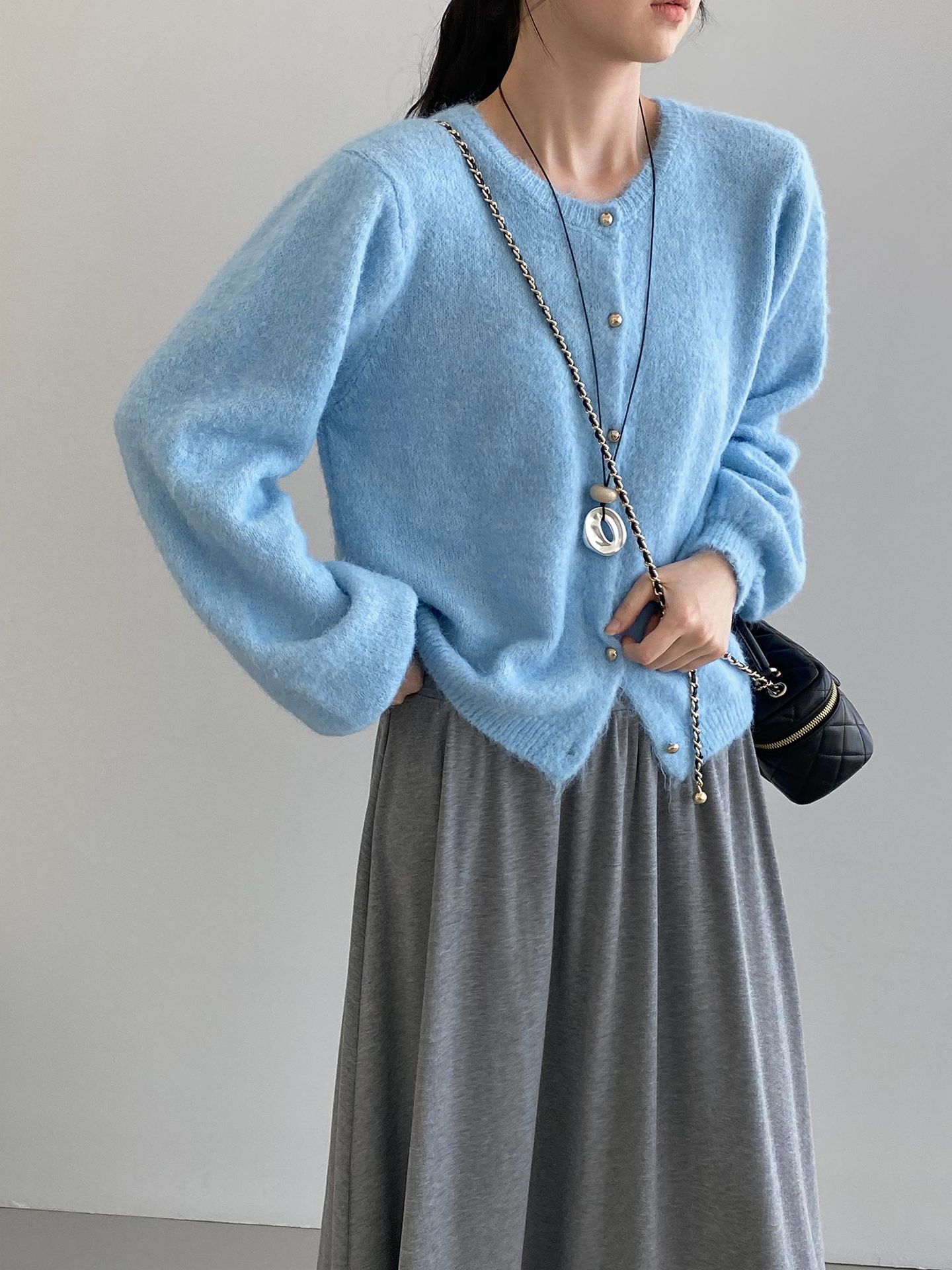 10 울 부드러운 초롱 소매 니트 여성 라운드 칼라 단추 찰밥 스웨터