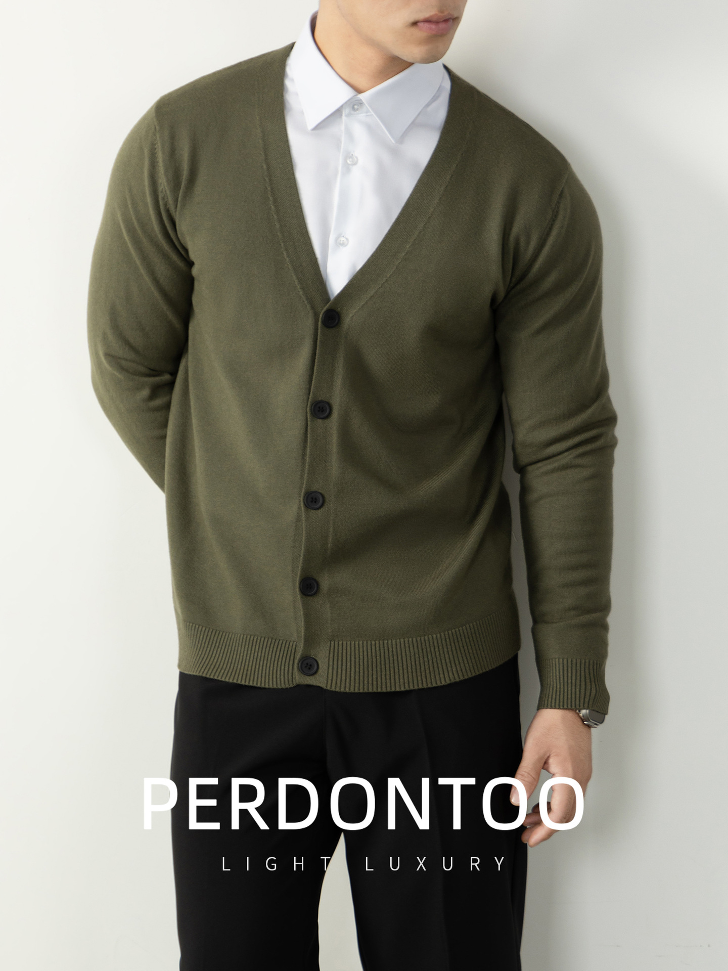 두툼한 보풀 방지 셀룰러 니트 가을-겨울 따뜻함 나른한 남성 카디건 코트입니다