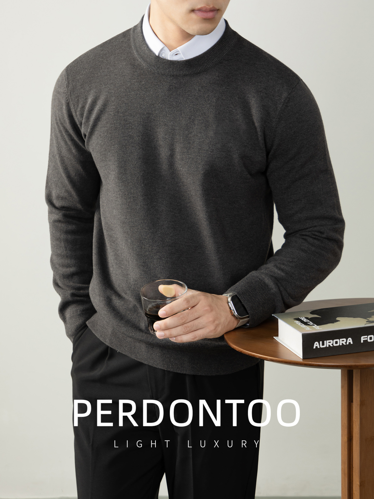 포근한 울 가을겨울 따뜻하고 편안한 라운드 남성 니트 고급감