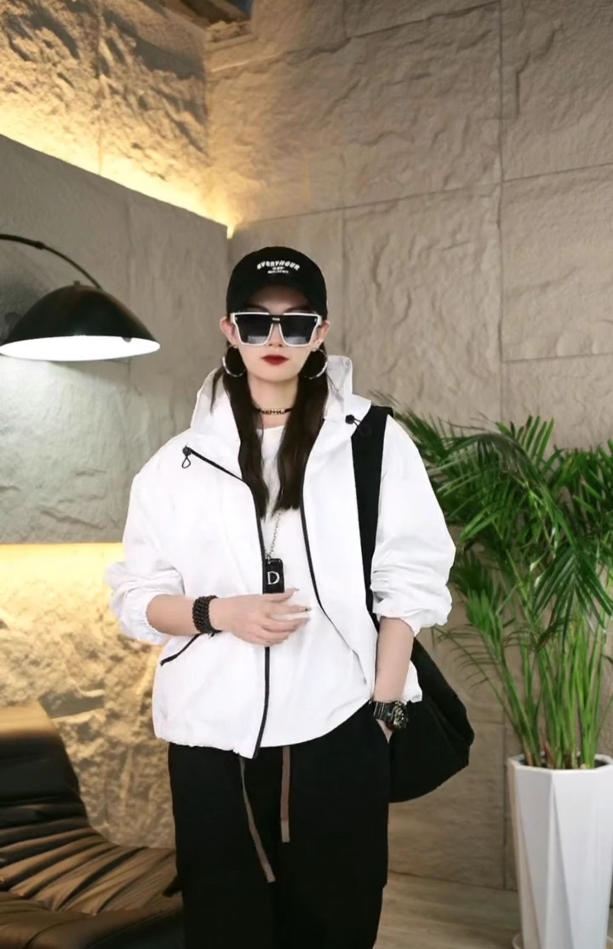 라지 사이즈 바람막이 아우터 여성 후드 탑 롱 슬리브