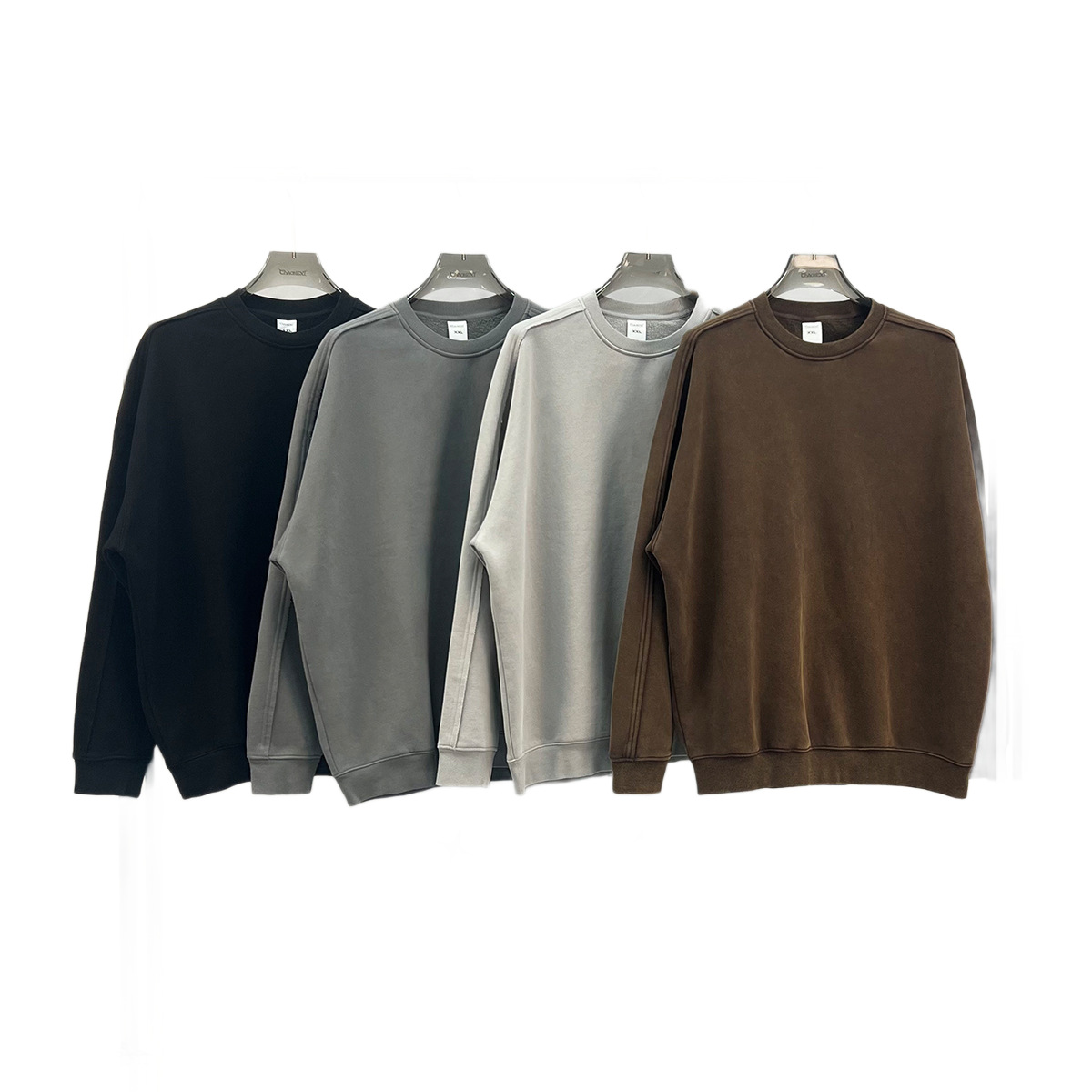 가을 겨울 신상 남성용 루즈한 랍염 구제 라운드 맨투맨입니다. 남성기모를 덧댄 두툼한 트렌치 맨투맨입니다