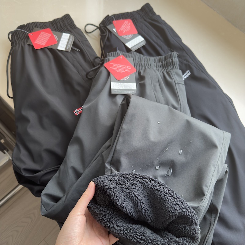 영하 20도 추위에도 강한 남성 허리 밴딩 방풍 방수 기모 도톰한 롱 팬츠입니다