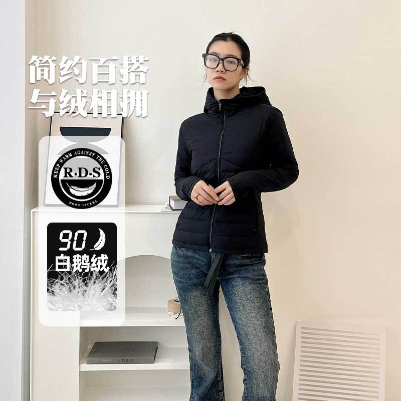 겨울 구스다운 재킷 아웃도어 반코트 보온 산계 러닝 구스다운 여성 요가복 재킷입니다