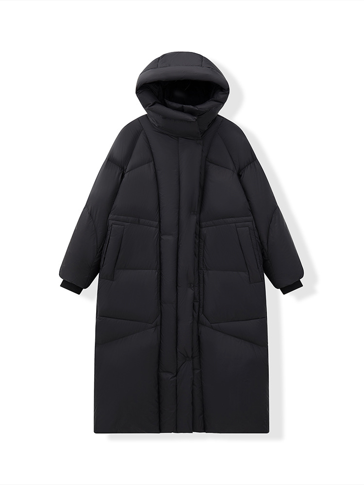 롱 기장의 도톰한 패딩으로 방한 여성 하이퍼 90 화이트 오리털 후드 무릎 위로 올라오는 겨울 여성 아우터입니다