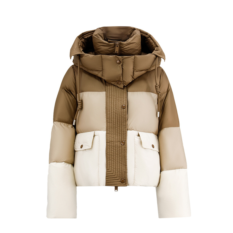 쇼트 기장의 고급스러운 컬러감의 다운점퍼와 트렌디한 키 방한 빵복 아우터