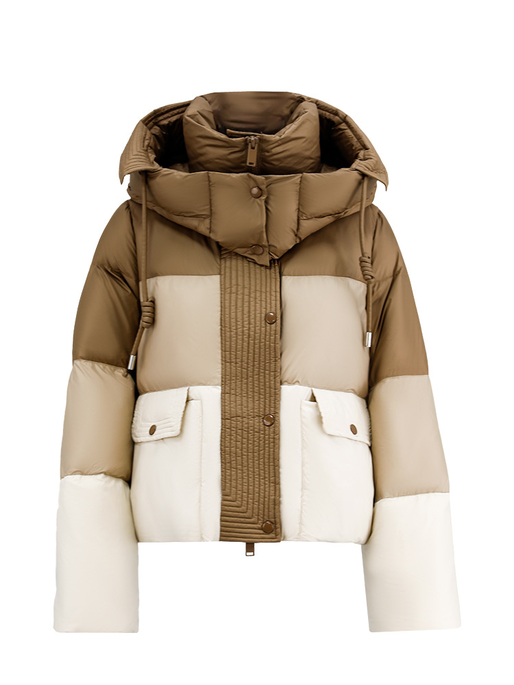 쇼트 기장의 고급스러운 컬러감의 다운점퍼와 트렌디한 키 방한 빵복 아우터