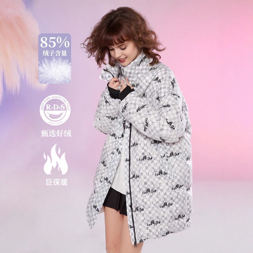 2025 신상품 유미 롱 체판 자수 고급 감각의 스타일리시한 빵옷 내추럴 아우터 다운