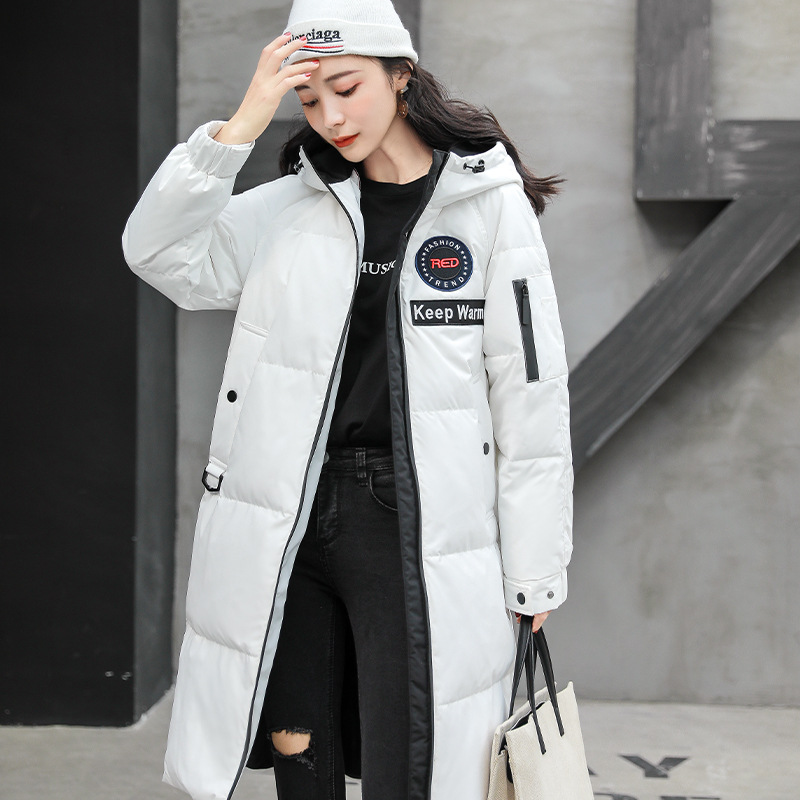 겨울 패딩 신상 기장 구스다운으로 도톰한 한판 트렌디한 여성 캐주얼 아우터입니다