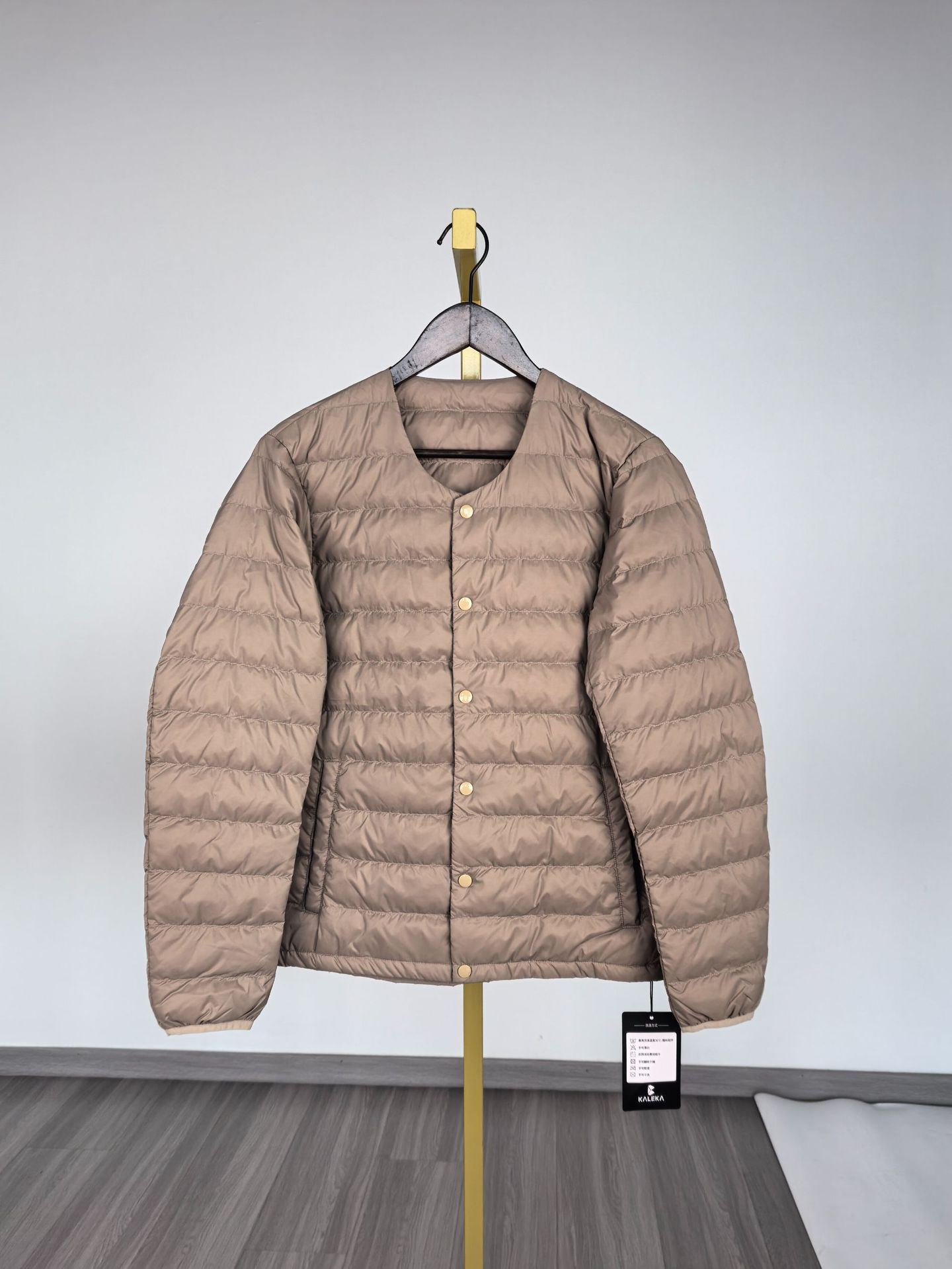 신상 얇은 경량 패딩 가을겨울 여성 짧은 라운드 칼라 얇은 트렌드 오리털 속관 슬림 안에 이너 점퍼