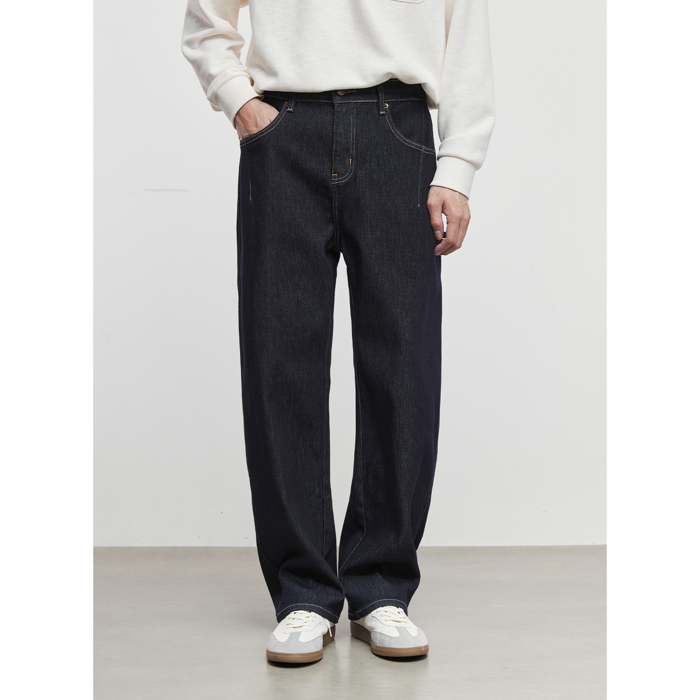 500g 무게감 아메리칸 레트로 진 남자 가을 워싱 스타일 베이직 통팬츠입니다