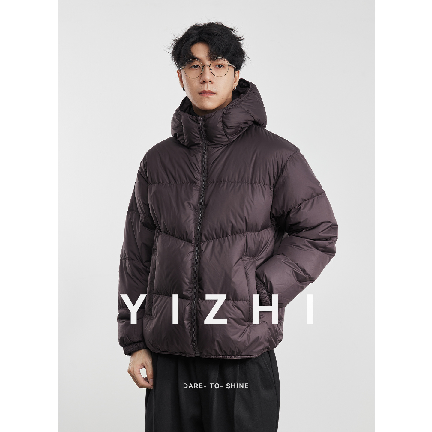 90 화이트 오리털 무중력 후드 패딩으로 겨울에 어디든 걸쳐도 따뜻해요