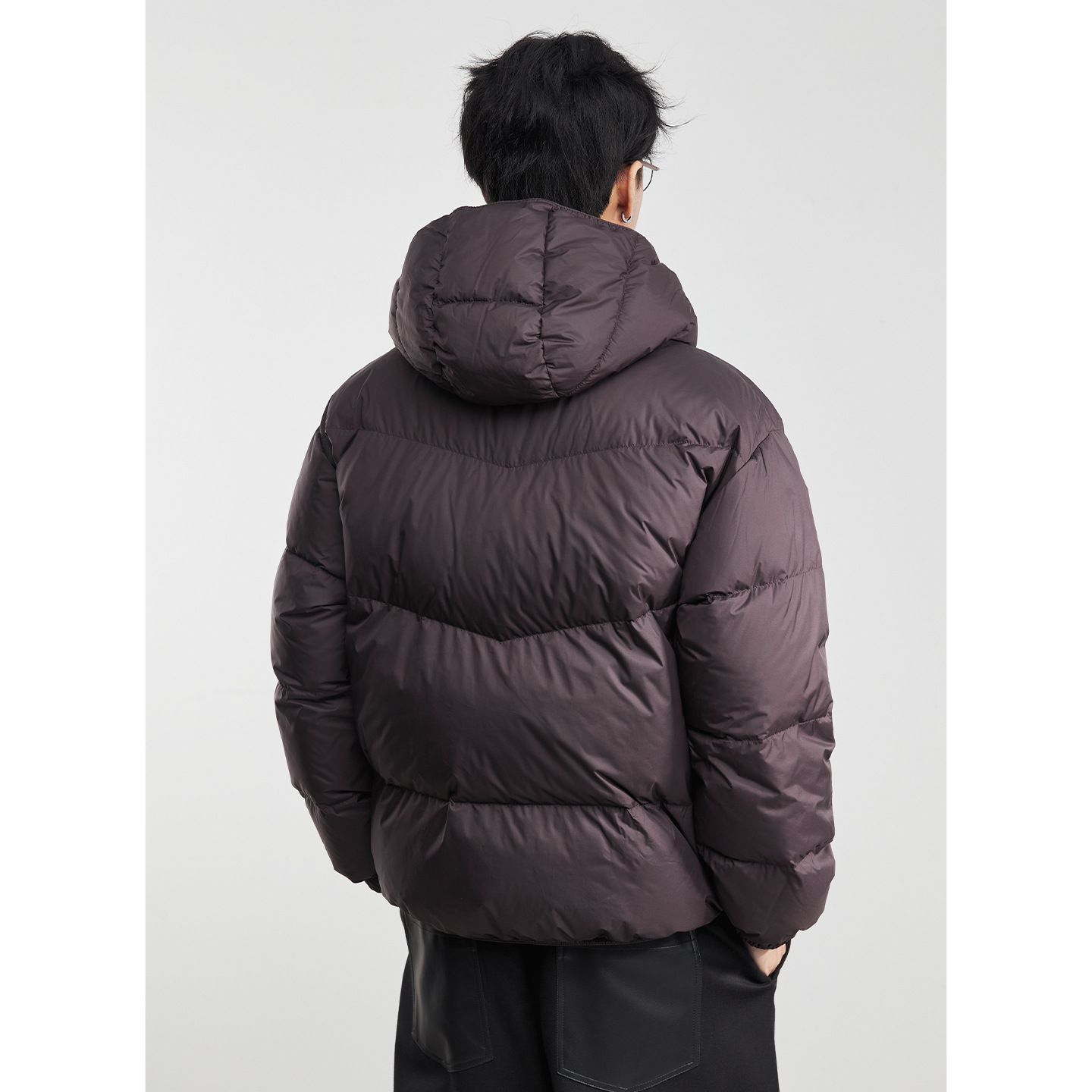 90 화이트 오리털 무중력 후드 패딩으로 겨울에 어디든 걸쳐도 따뜻해요