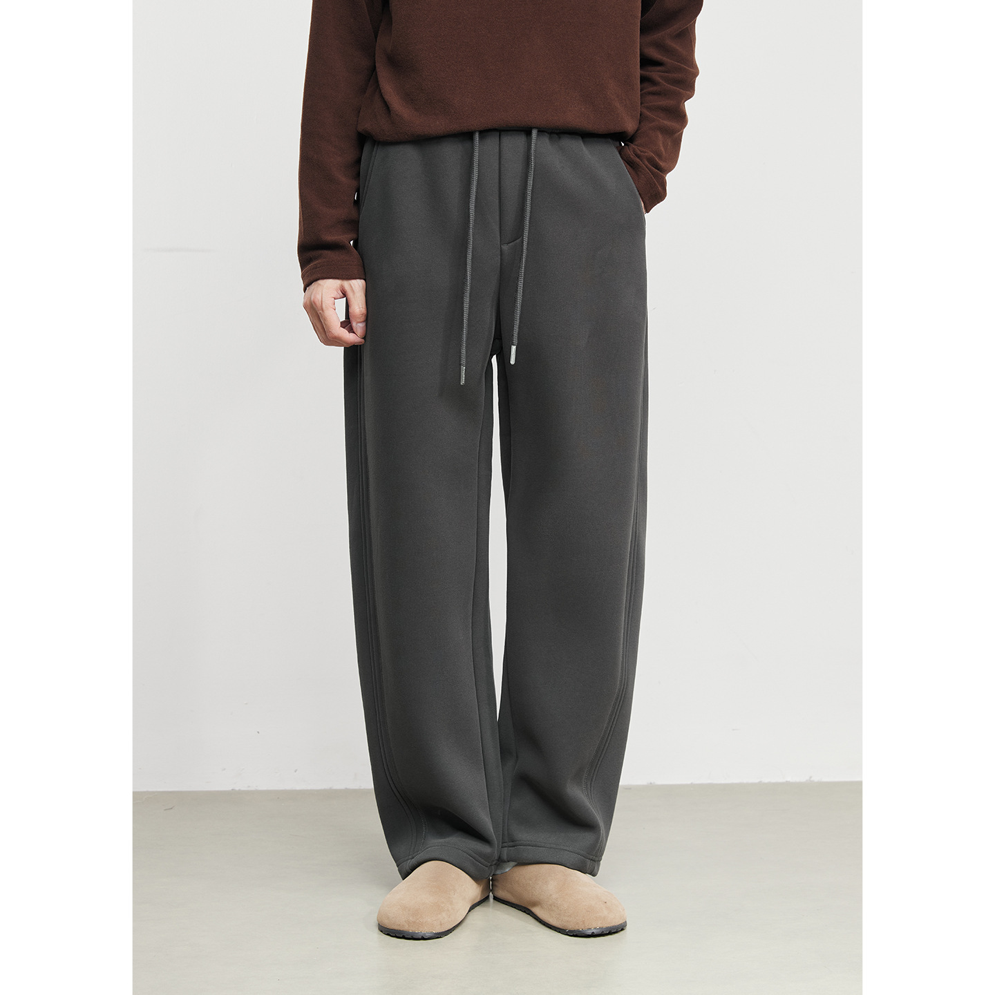 남성 기모 통 캐주얼 가을겨울 슬랙스 솔리드 와이드 스타일 롱 팬츠입니다