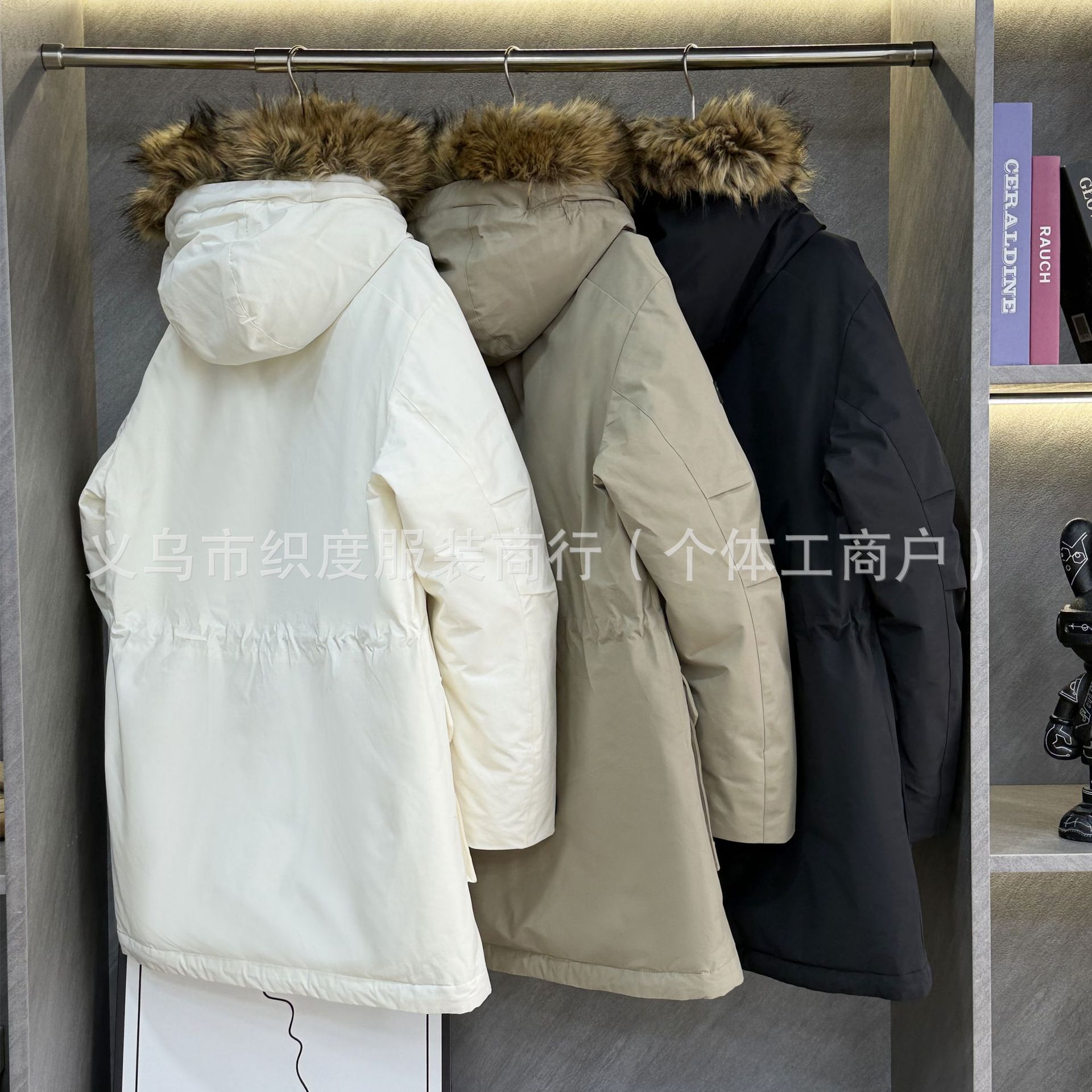 야상은 두꺼워지고 따뜻한 미들 롱 카고 다운