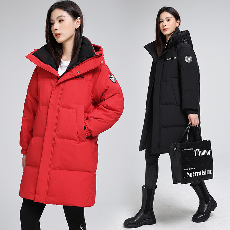 겨울 여성복 패딩 점퍼 하프 기장의 커플 아우터입니다